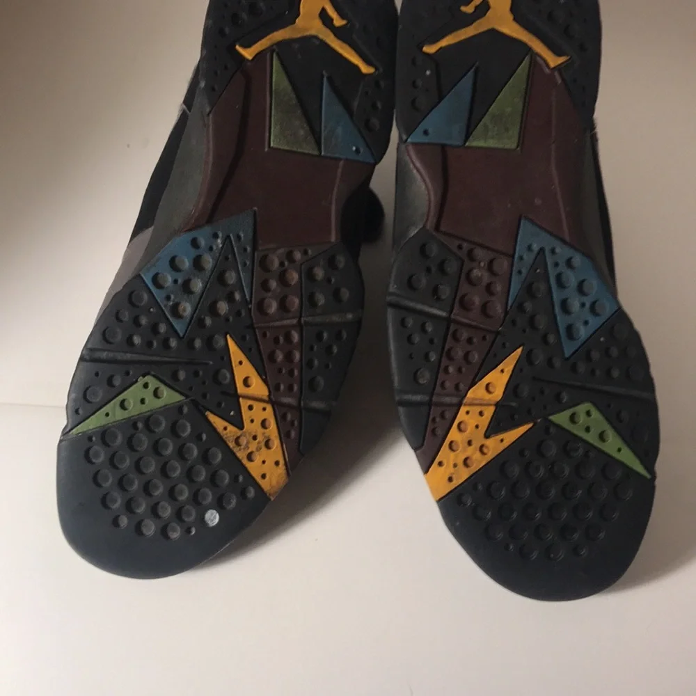 Size 9.5 Jordan 7’s‎ and 11’s